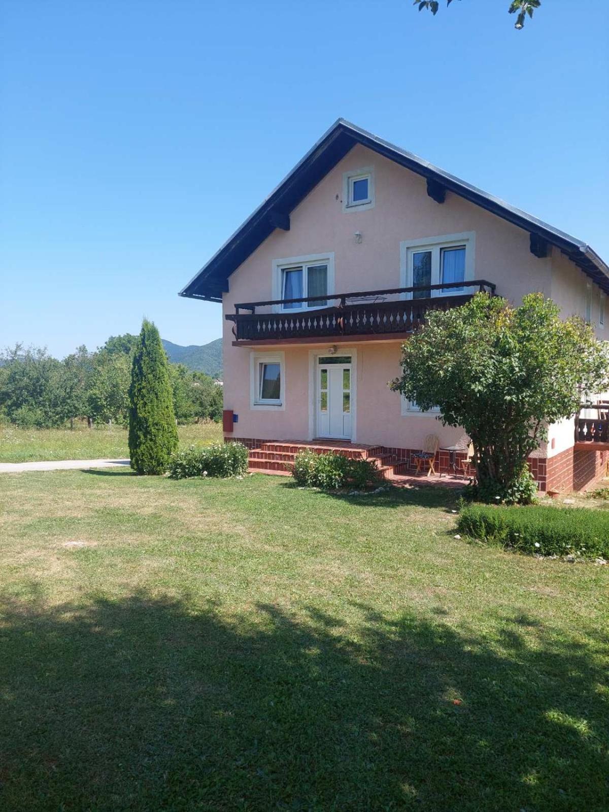Villa Jelena Korenica Esterno foto